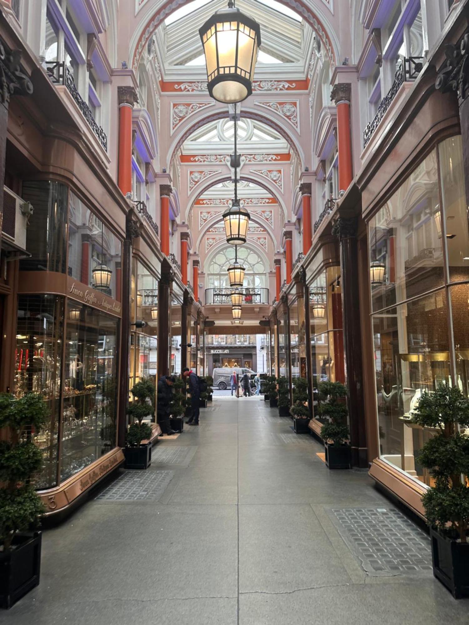 Bond Mayfair London Exterior foto